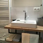 Wiesenhof - & Weitblick Ueber - Ladestation Fuer Elektroautos Appartement Innsbruck