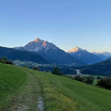 Wiesenhof - & Weitblick Ueber - Ladestation Fuer Elektroautos Apartment Innsbruck