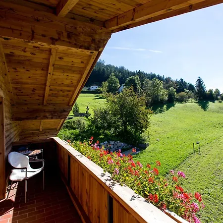 Wiesenhof - & Weitblick Ueber - Ladestation Fuer Elektroautos Appartement Innsbruck