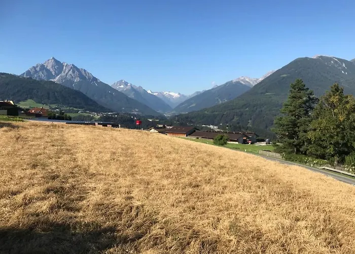 Wiesenhof - & Weitblick Ueber - Ladestation Fuer Elektroautos