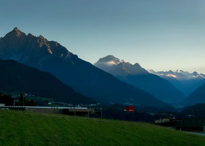 Wiesenhof - & Weitblick Ueber - Ladestation Fuer Elektroautos *