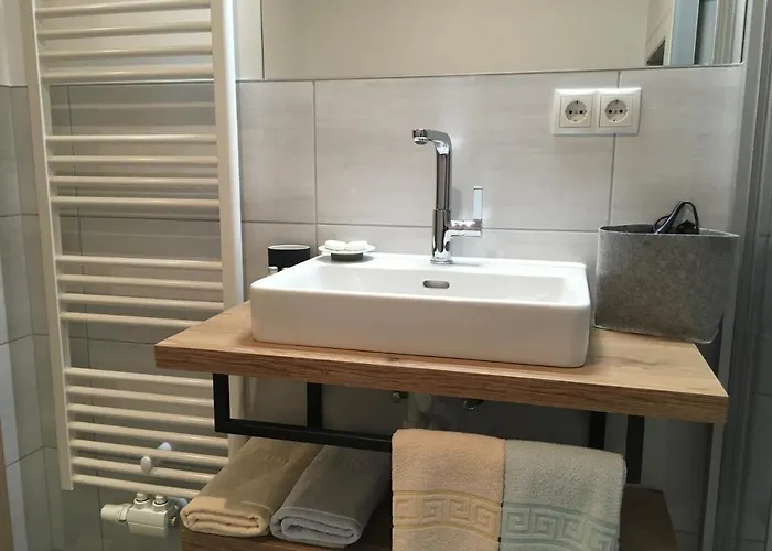 Wiesenhof - & Weitblick Ueber - Ladestation Fuer Elektroautos Apartmán Innsbruck