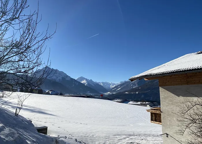 Wiesenhof - & Weitblick Ueber - Ladestation Fuer Elektroautos *