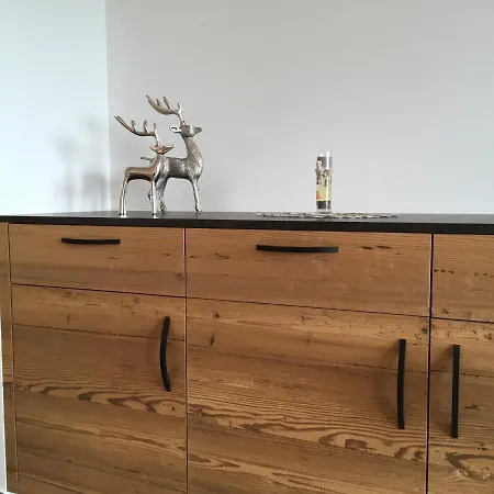 Wiesenhof - & Weitblick Ueber - Ladestation Fuer Elektroautos * Innsbruck