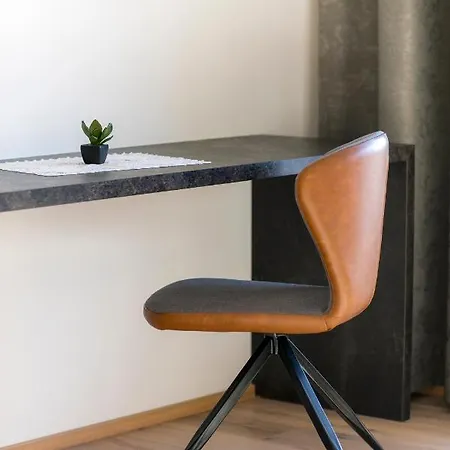 Wiesenhof - & Weitblick Ueber - Ladestation Fuer Elektroautos *